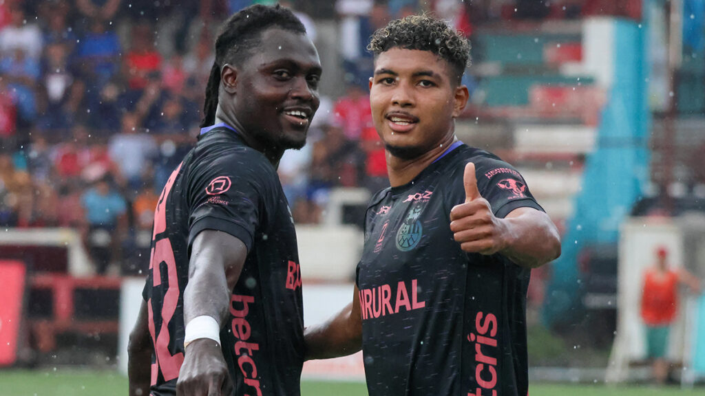 Davis Contreras Brilla en Triunfo de Municipal ante&nbsp;Malacateco