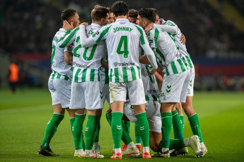 El Barcelona desperdicia derrota del Real Madrid y sólo empata como local ante el&nbsp;Betis