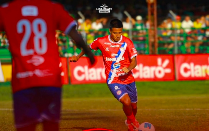 Guastatoya y Xelajú MC empatan 2-2 en un emocionante&nbsp;clásico