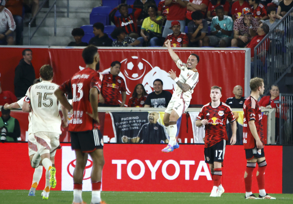 D.C. United vence 2-1 a los Red Bulls con doblete de João Peglow y asitencia del guatemalteco Aaron Herrera