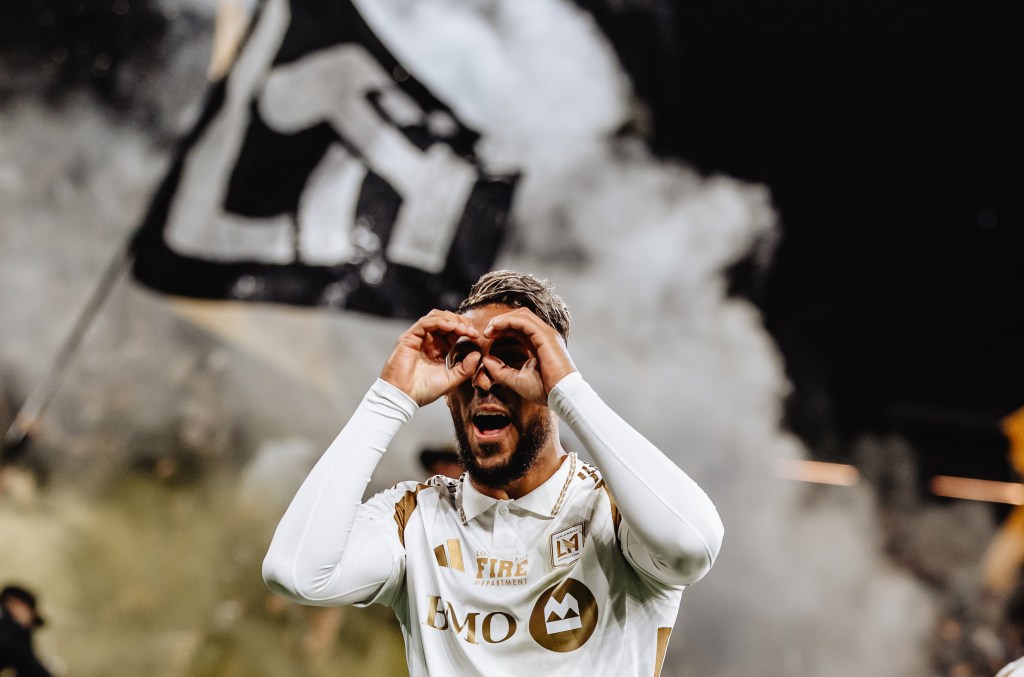 ¡Los Ángeles vuela con el América! La afición convierte el hotel en fiesta antes del duelo por el Mundial de&nbsp;Clubes