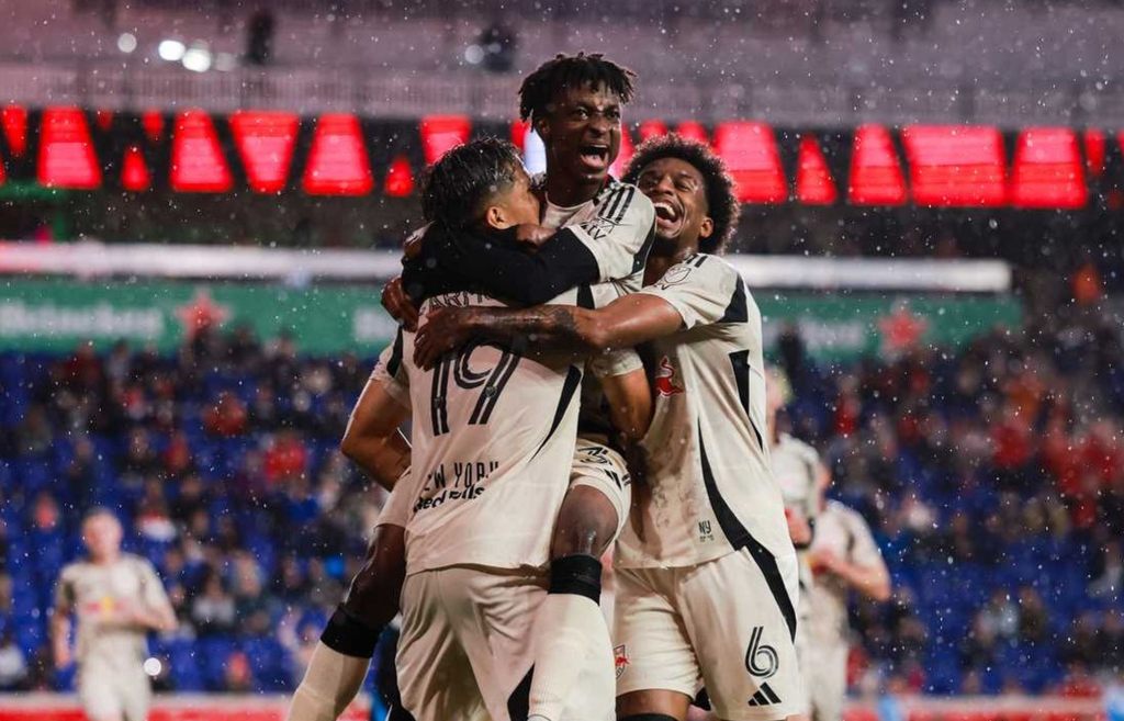 Choupo-Moting destaca: doblete en la victoria del NY Red&nbsp;Bulls