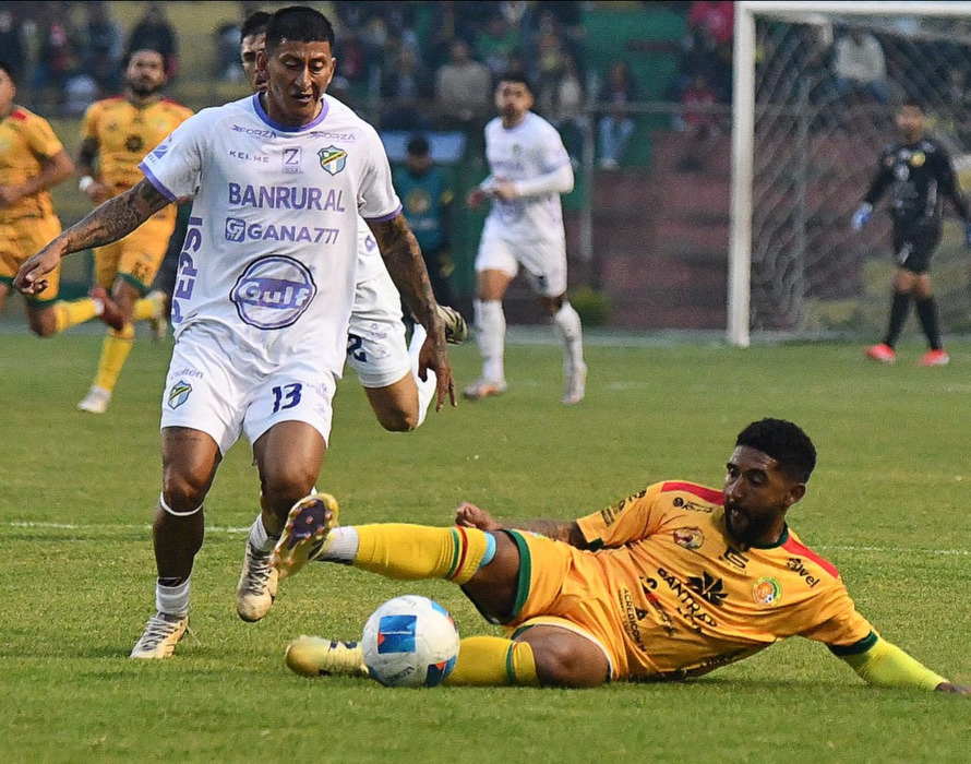 ¡Marquense no perdona! “Le arrebata” a Xinabajul una de sus piezas clave tras salvar la&nbsp;categoría