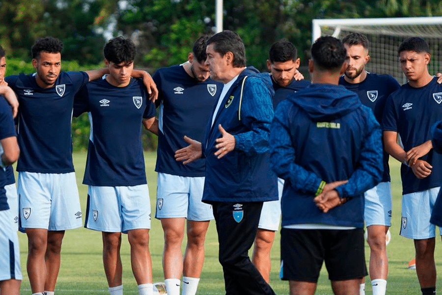 Tena mueve el tablero: Jonathan Franco gana terreno y Guatemala busca su once ideal ante&nbsp;Panamá