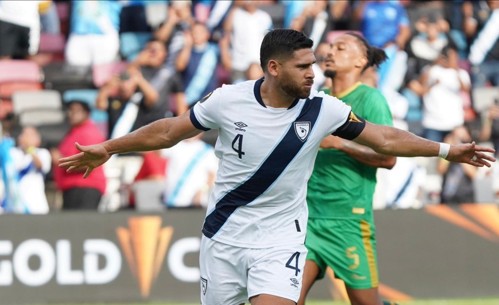 ¡Con garra y corazón! Guatemala vence 3-2 a Guadalupe y avanza a los cuartos de final de la Copa&nbsp;Oro