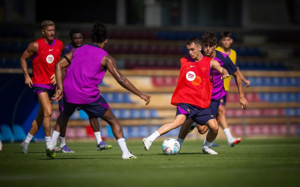 El nuevo Barça de Flick toma forma: intensidad, cercanía y una sesión que abre las puertas a la&nbsp;ilusión