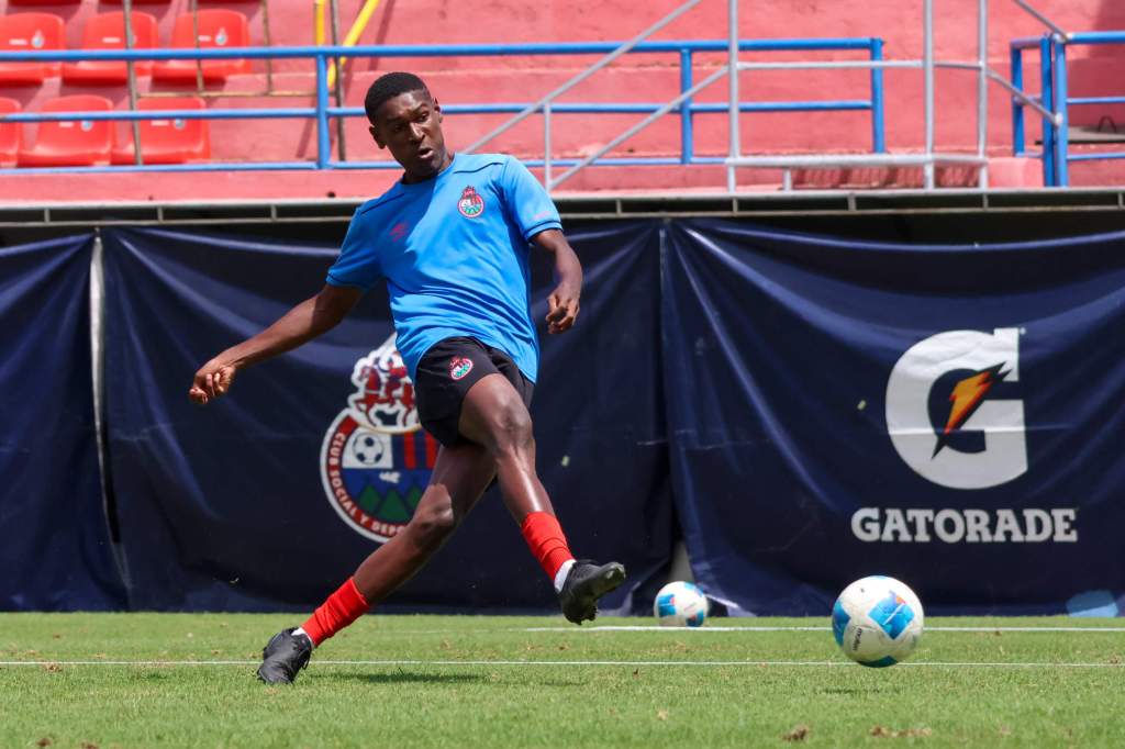 Municipal arrolla al campeón: gana, gusta y golea en amistoso de alto&nbsp;voltaje