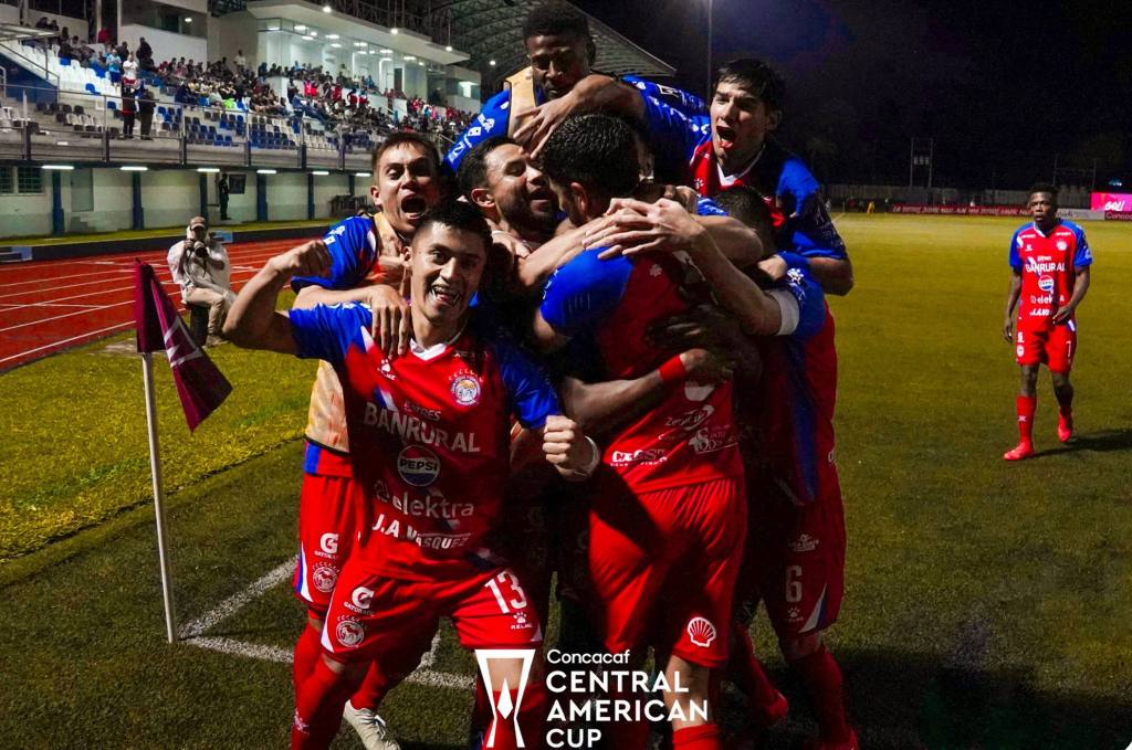 Orgullo quetzalteco: Xelajú MC se instala en cuartos de final de la Copa Centroamericana 2025