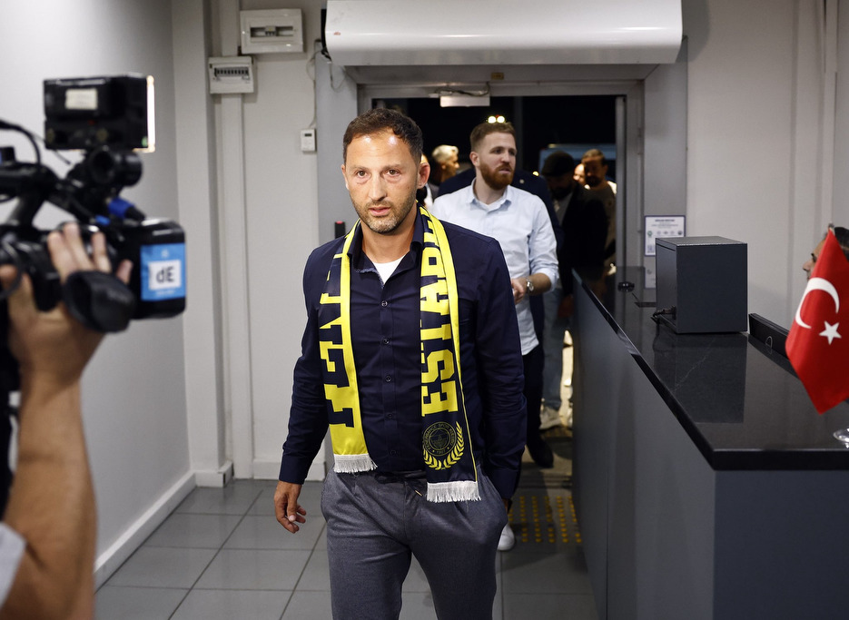 Fenerbahçe da un giro audaz: Domenico Tedesco, el nuevo arquitecto del renacer&nbsp;amarillo