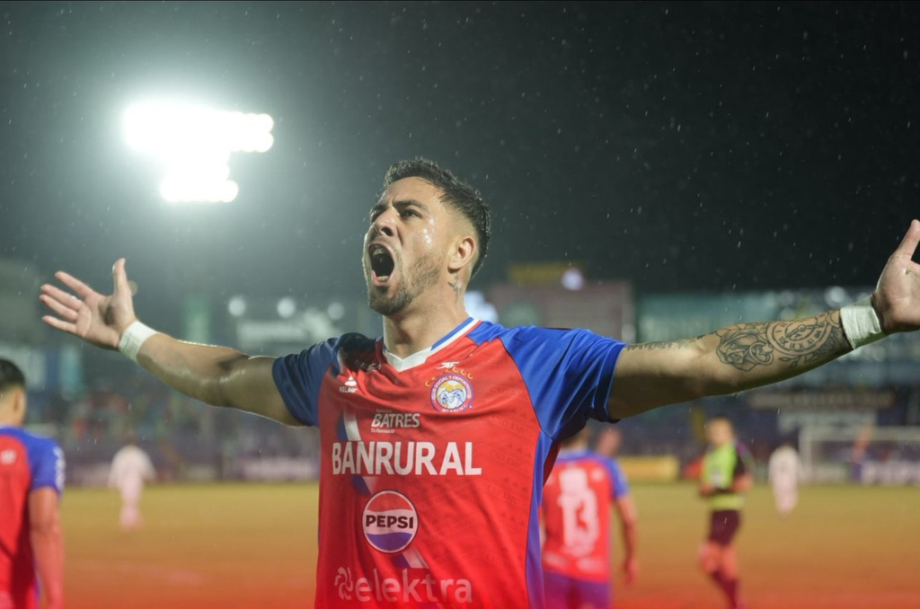 Xelajú humilla a Comunicaciones en Quetzaltenango: la tormenta crema no tiene&nbsp;fin