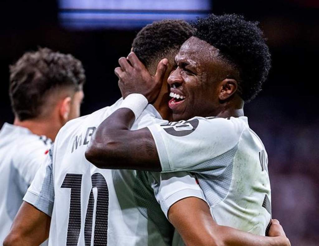 Xabi Alonso y Vinícius: una charla pendiente tras la tormenta del&nbsp;Clásico