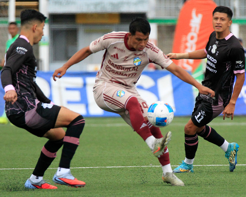 Comunicaciones toca fondo: derrota en el 90+2 y una crisis que amenaza con devorarlo&nbsp;todo