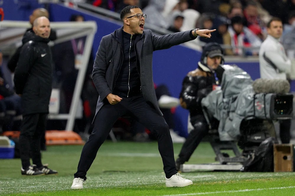 Chelsea apuesta por Liam Rosenior: talento, identidad y una historia que rompe&nbsp;barreras