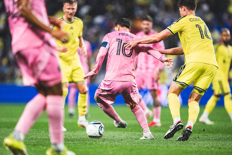 Messi a un gol de su marca histórica en champions