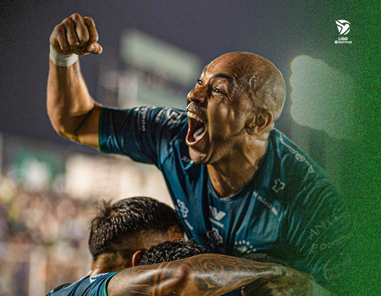 Antigua golpea, pero sufre al final: vence a Comunicaciones y deja la serie&nbsp;abierta